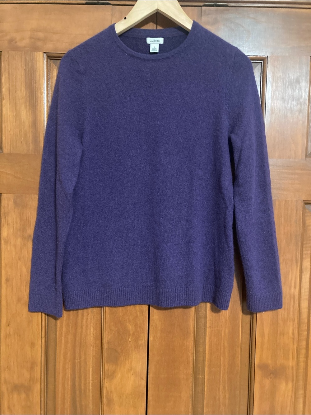 L.L. Bean Women's Purple 100% cashmere Crewneck Sweater women’s large